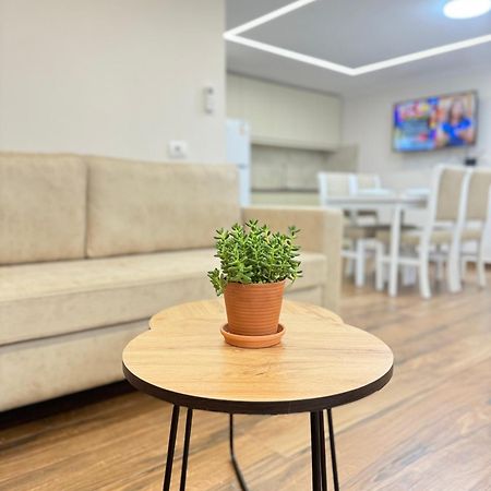 דורס Flors Apartments מראה חיצוני תמונה