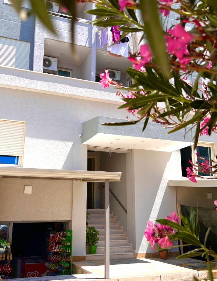 דורס Flors Apartments מראה חיצוני תמונה